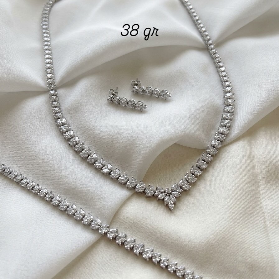 سرویس پایه جواهر